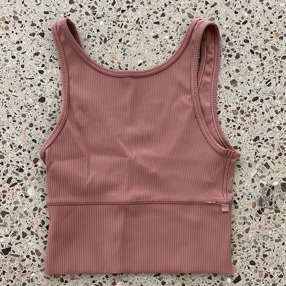 Lululemon mauve sports bra